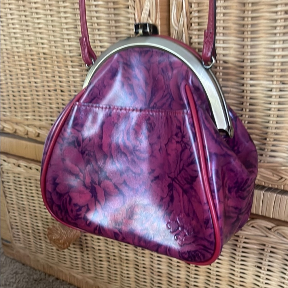 Patricia Nash Red Crossbody Bag with Marbled Rose Leather Design - Picture 5 of 7